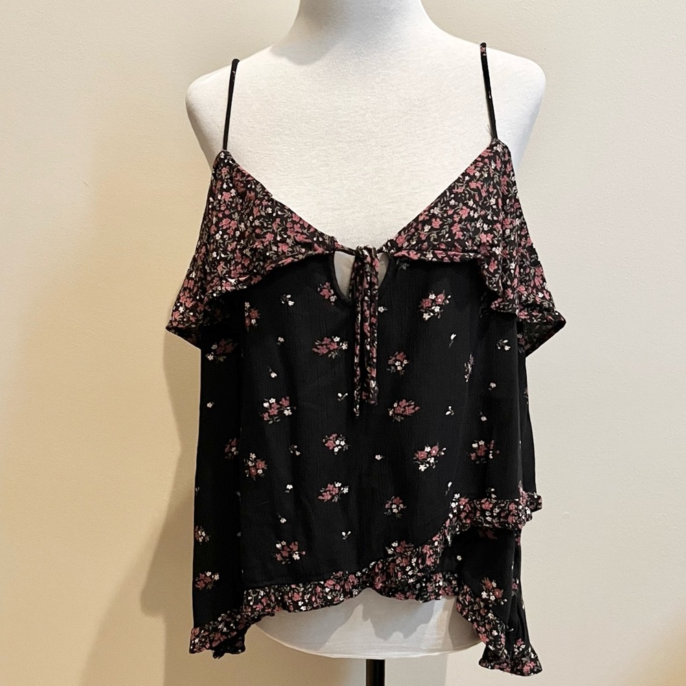 American Eagle~Tank Top~Size L~Spaghetti Straps~Black with Red, Green Flowers